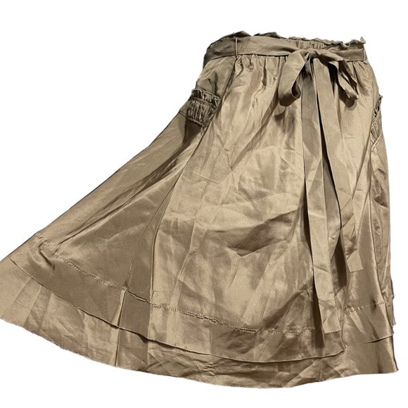 BCBGMaxAzria 100% Silk Skirt NEW M Ruffle Pleated Knee Length Taupe Satin A-Line - Picture 3 of 12